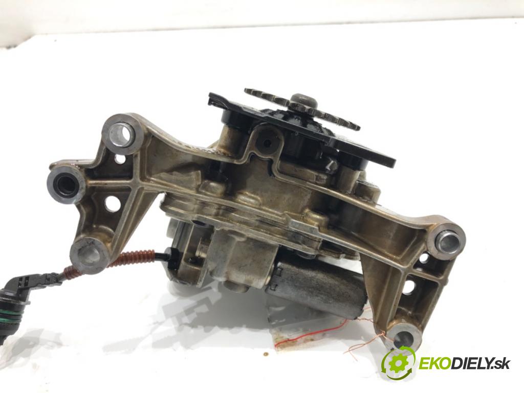 VOLVO V40 liftback (525, 526) 2012 - 2022    D2 88 kW [120 KM] olej napędowy 2015 - 2018  pumpa oleje 31452517 (Olejové pumpy)