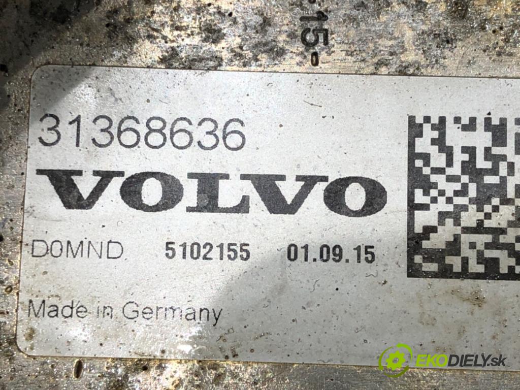 VOLVO V40 liftback (525, 526) 2012 - 2022    D2 88 kW [120 KM] olej napędowy 2015 - 2018  Chladič oleja 31368636