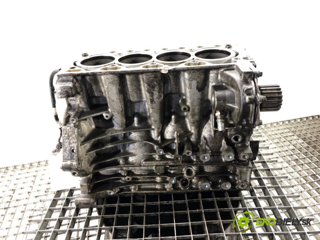 VOLVO V40 liftback (525, 526) 2012 - 2022    D2 88 kW [120 KM] olej napędowy 2015 - 2018  blok Motor 31430772 D4204T8 (Blok motora)