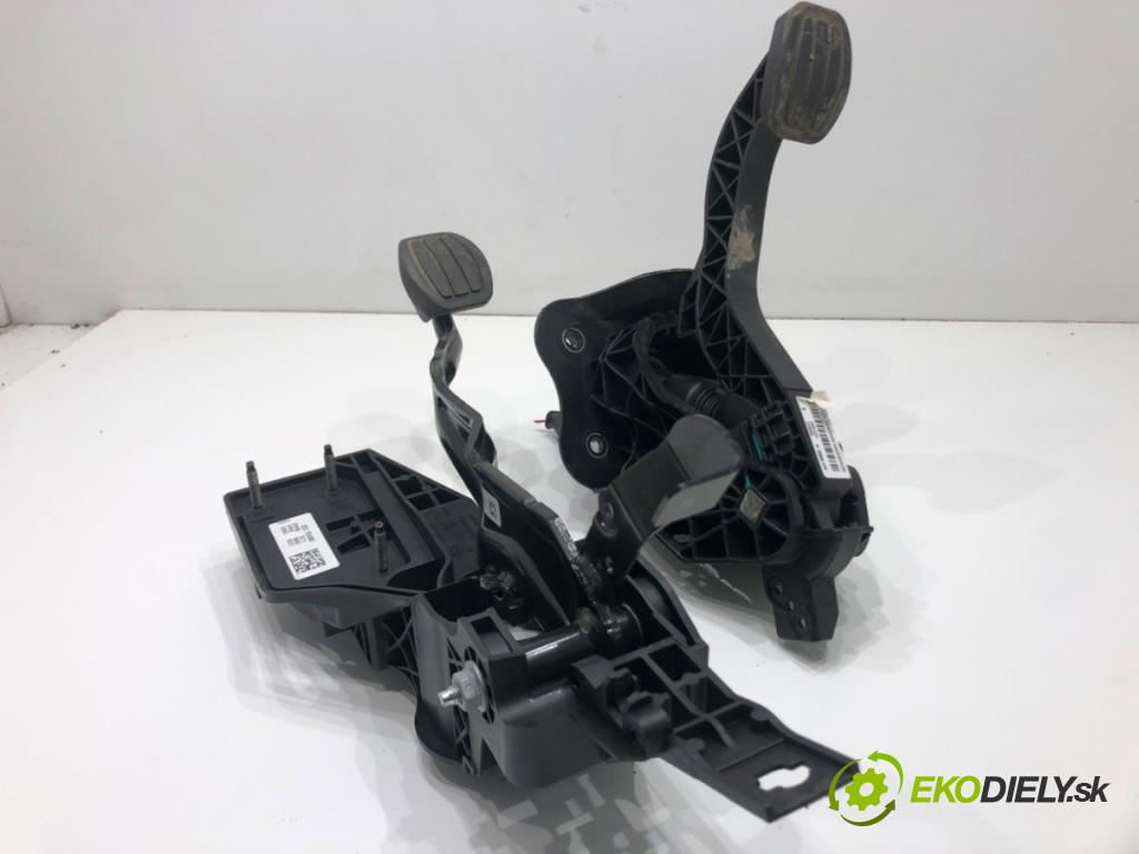 CITROEN BERLINGO (ER_, EC_) 2018 - 2022    1.5 BlueHDi 100 75 kW [102 KM] olej napędowy 2018 - 2022  PEDÁL: 9820886080 (Pedál)