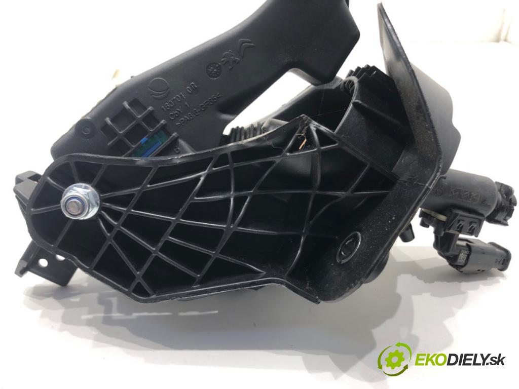 CITROEN BERLINGO (ER_, EC_) 2018 - 2022    1.5 BlueHDi 100 75 kW [102 KM] olej napędowy 2018 - 2022  PEDÁL: 9820886080 (Pedál)