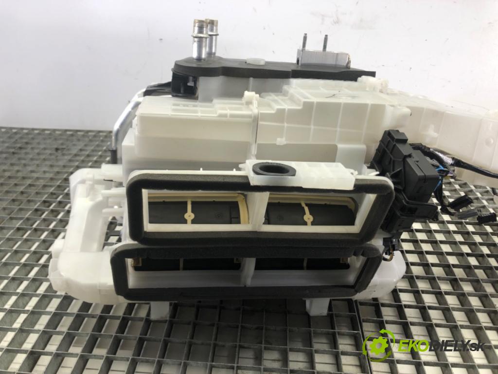 CITROEN BERLINGO (ER_, EC_) 2018 - 2022    1.5 BlueHDi 100 75 kW [102 KM] olej napędowy 2018 - 2022  topné těleso radiátor topení komplet KOMBAJN 5P1320100 (Radiátory topení)