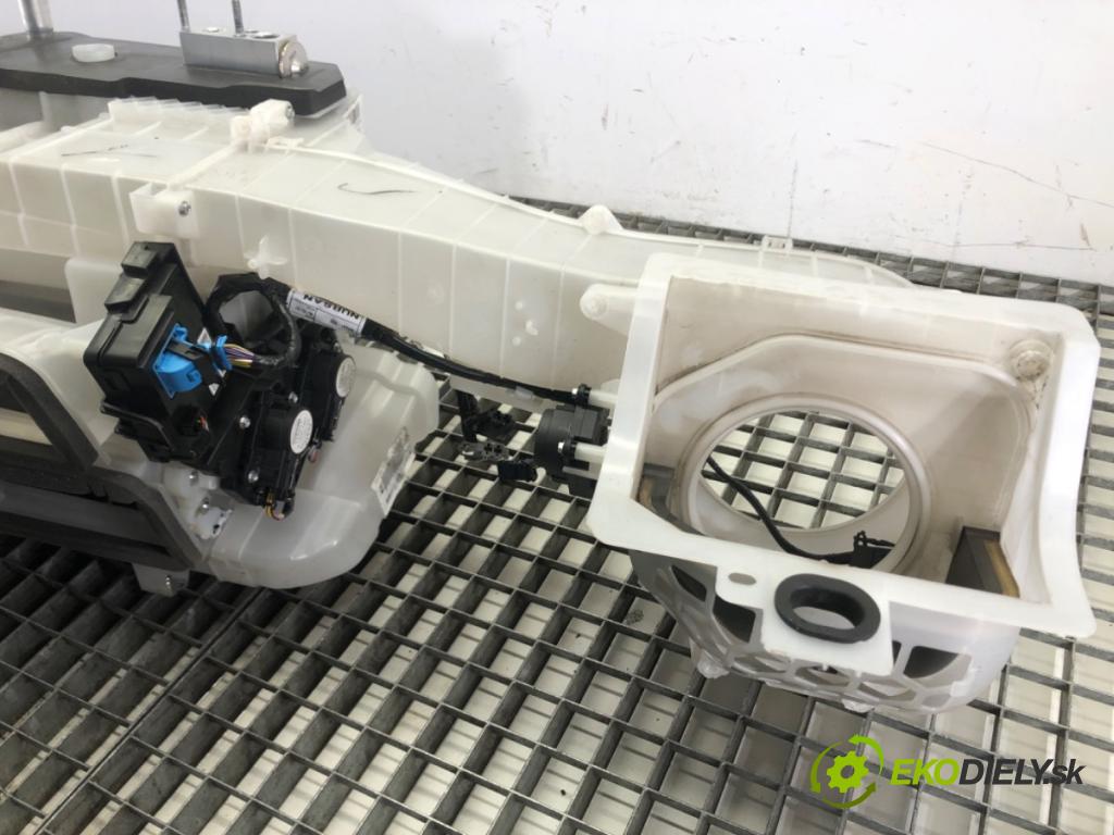 CITROEN BERLINGO (ER_, EC_) 2018 - 2022    1.5 BlueHDi 100 75 kW [102 KM] olej napędowy 2018 - 2022  topné těleso radiátor topení komplet KOMBAJN 5P1320100 (Radiátory topení)