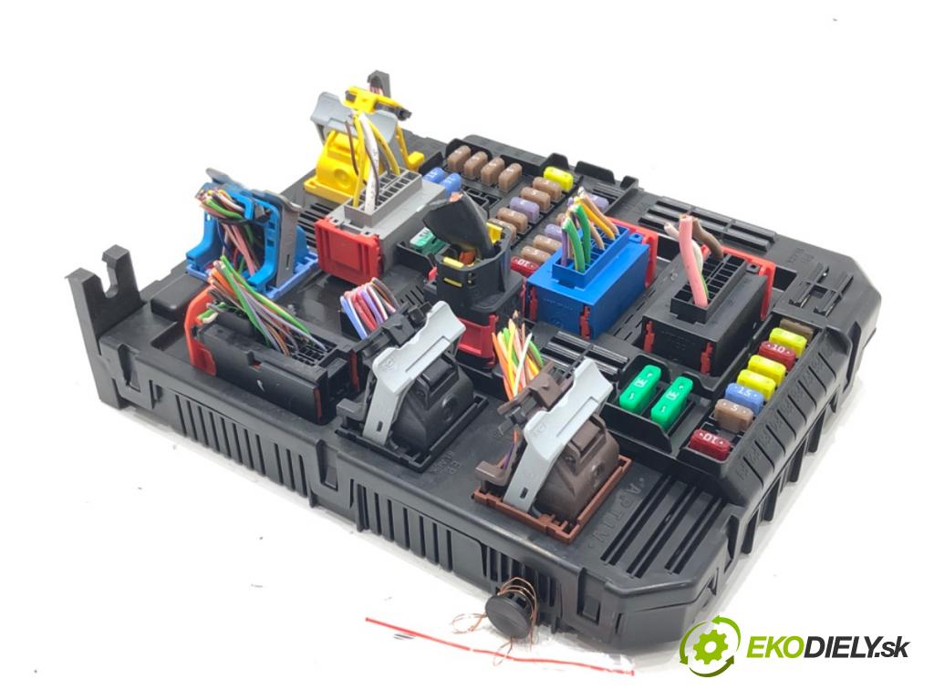 CITROEN BERLINGO (ER_, EC_) 2018 - 2022    1.5 BlueHDi 100 75 kW [102 KM] olej napędowy 2018 - 2022  modul BSI 9832880380 (Pojistkové skříňky)