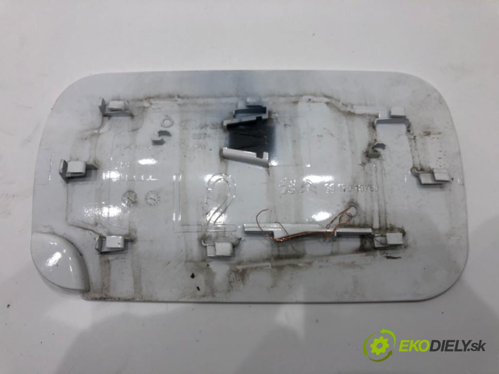 CITROEN BERLINGO (ER_, EC_) 2018 - 2022    1.5 BlueHDi 100 75 kW [102 KM] olej napędowy 2018 - 2022  Dvierka nádrže paliva 9817919780 (Ostatné)