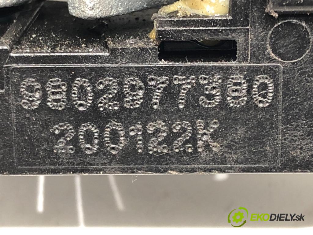 CITROEN BERLINGO (ER_, EC_) 2018 - 2022    1.5 BlueHDi 100 75 kW [102 KM] olej napędowy 2018 - 2022  Kľučka vonkajšia ľavy predný