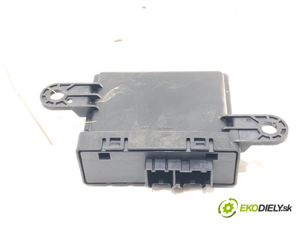 FIAT TIPO sedan (356_) 2015 - 2022    1.6 D (356SXG1B) 88 kW [120 KM] olej napędowy 2015 - 2022  Modul PDC 0263004811 (Ostatné)