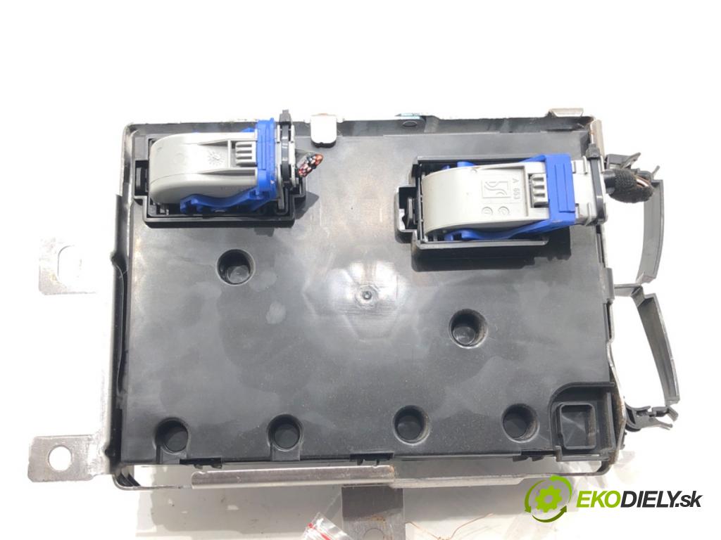 FIAT TIPO sedan (356_) 2015 - 2022    1.6 D (356SXG1B) 88 kW [120 KM] olej napędowy 2015 - 2022  modul BSI 0052048830 (Pojistkové skříňky)