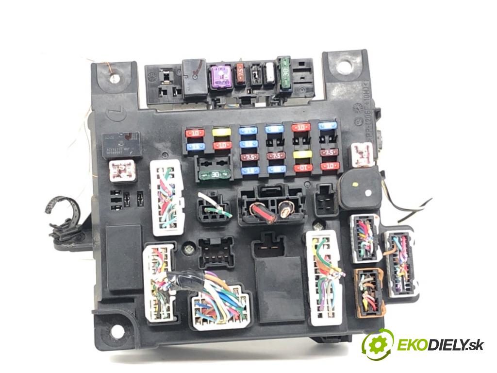 MITSUBISHI ASX (GA_W_) 2009 - 2022    1.6 MIVEC 86 kW [117 KM] benzyna 2010 - 2022  modul BSI 8637A643 (Pojistkové skříňky)