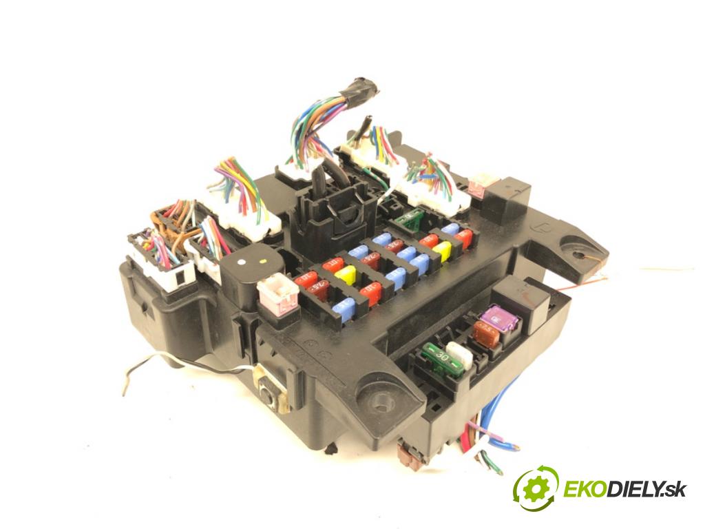 MITSUBISHI ASX (GA_W_) 2009 - 2022    1.6 MIVEC 86 kW [117 KM] benzyna 2010 - 2022  modul BSI 8637A643 (Pojistkové skříňky)