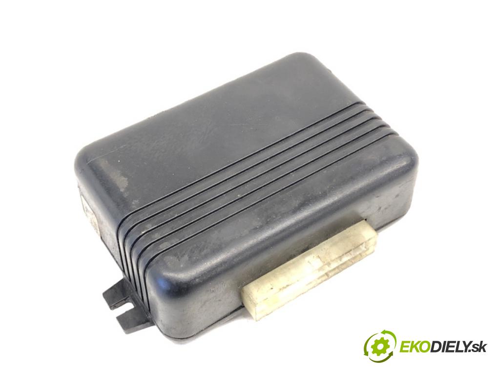 VW PASSAT B6 (3C2) 2005 - 2010    2.0 TDI 103 kW [140 KM] olej napędowy 2005 - 2009  Modul ťažného oka  (Ostatné)