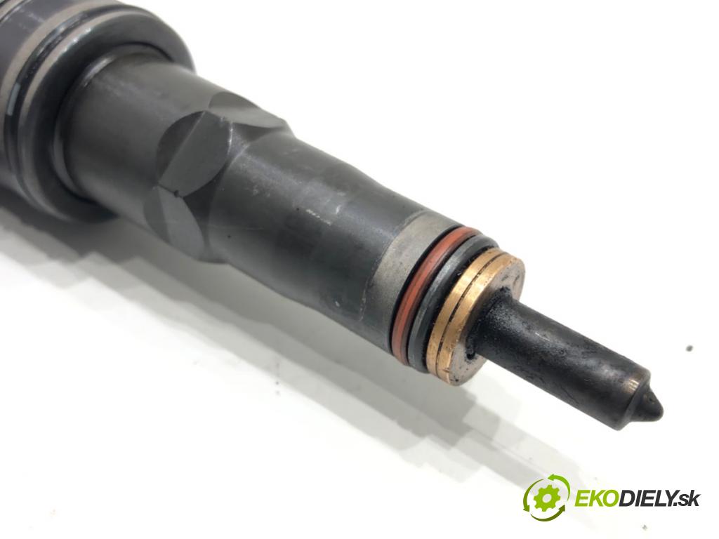 SEAT IBIZA III (6L1) 2002 - 2009    1.9 TDI 74 kW [100 KM] olej napędowy 2002 - 2009  Vstrekovač 038130073AG 0414720215 (Vstrekovače)