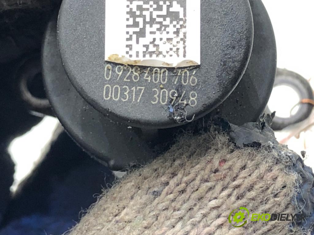 AUDI A4 B8 Avant (8K5) 2007 - 2015    2.0 TDI 125 kW [170 KM] olej napędowy 2008 - 2012  Regulátor tlaku paliva 0928400706 (Ostatné)