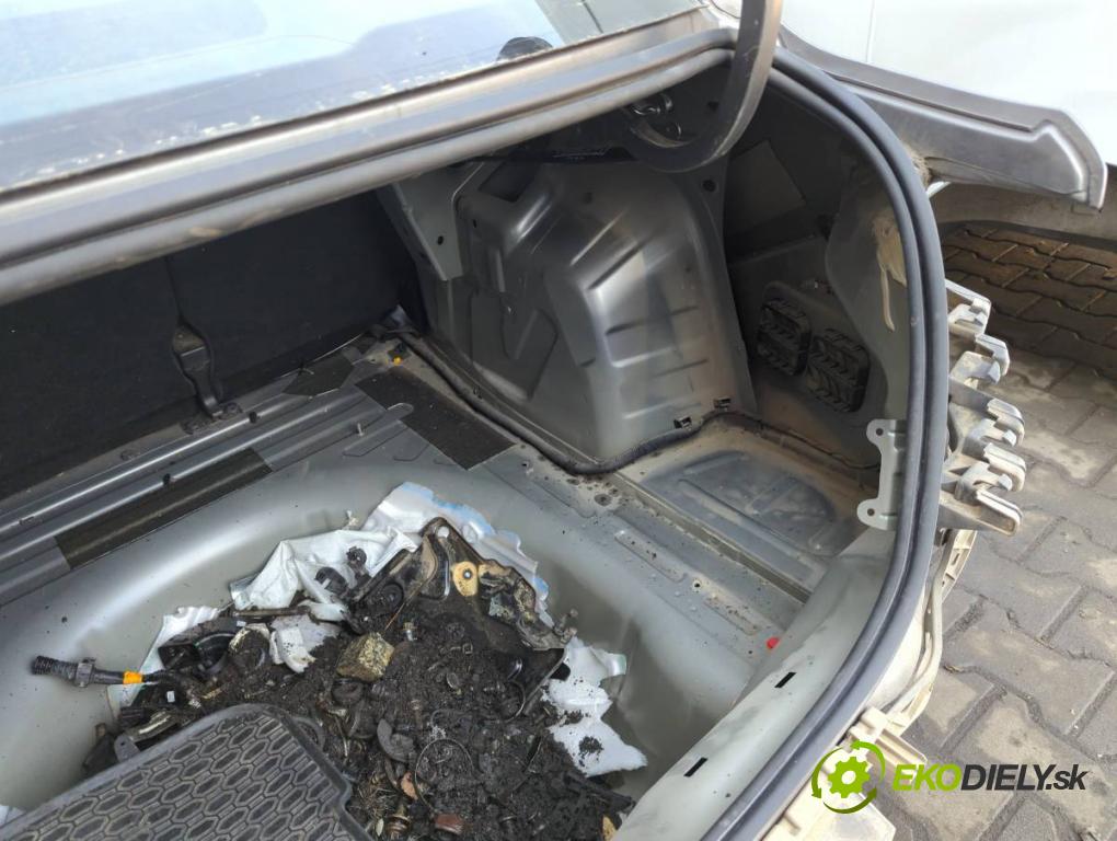 FIAT TIPO sedan (356_) 2015 - 2022    1.6 D (356SXG1B) 88 kW [120 KM] olej napędowy 2015 - 2022  KAROSERIA ČTVRŤÁK blatník zadní část levý pravý práh střecha PODŁUŻNICA levý pravý