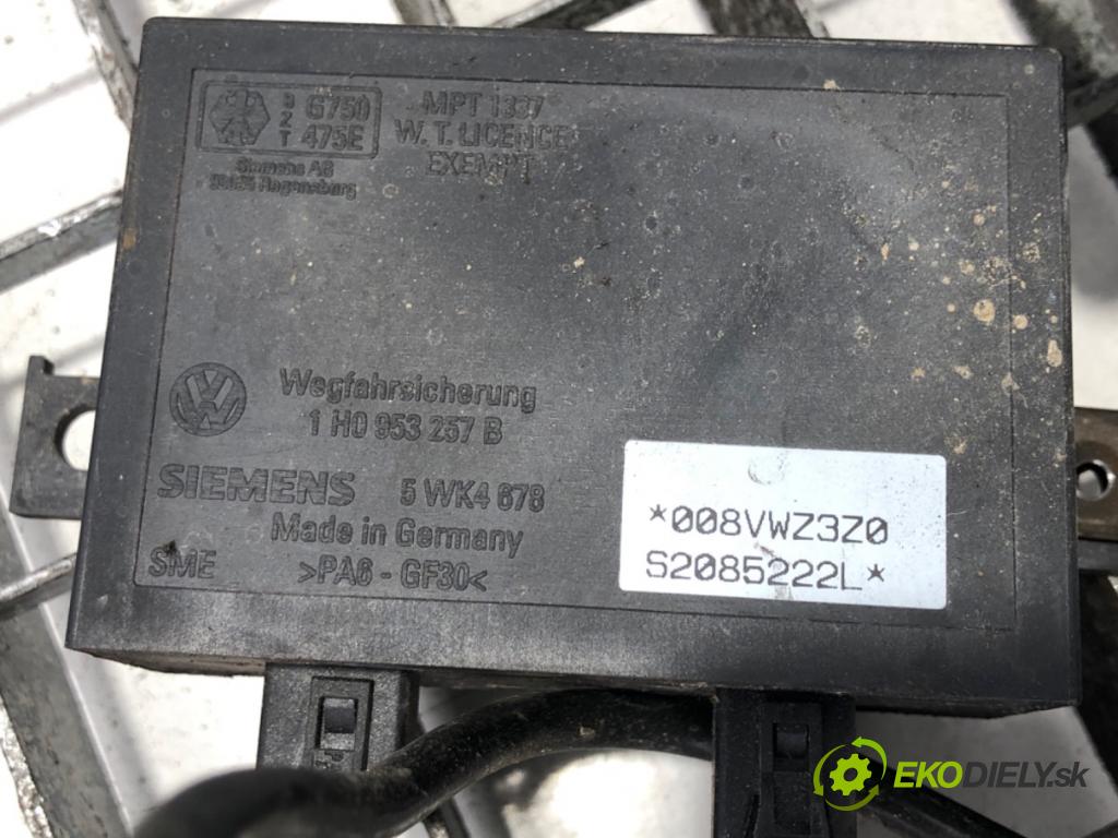 VW TRANSPORTER IV Autobus (70B, 70C, 7DB, 7DK, 70J, 70K, 7DC, 7 1990 - 2004    2.5 TDI 75 kW [102 KM] olej napędowy 1995 - 2003  spinačka 701905851 1H0953257B (Spínacie skrinky a kľúče)