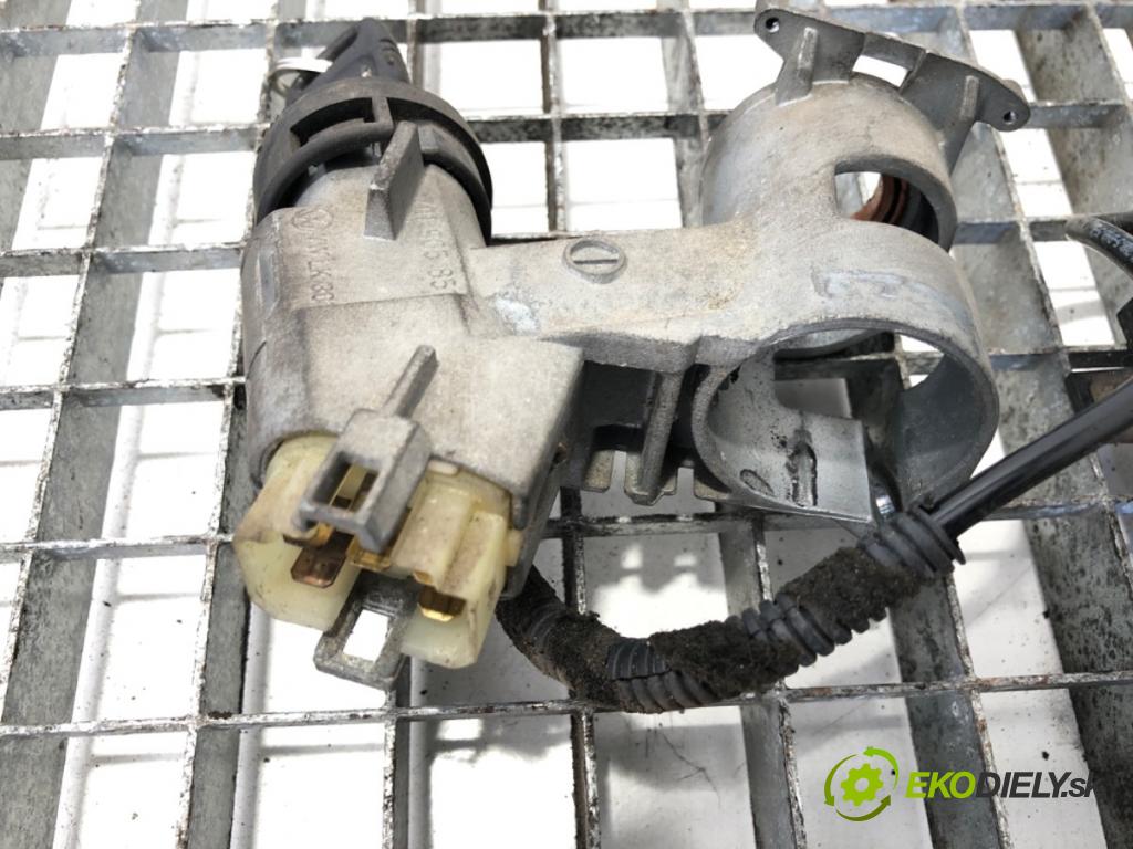 VW TRANSPORTER IV Autobus (70B, 70C, 7DB, 7DK, 70J, 70K, 7DC, 7 1990 - 2004    2.5 TDI 75 kW [102 KM] olej napędowy 1995 - 2003  spinačka 701905851 1H0953257B (Spínacie skrinky a kľúče)