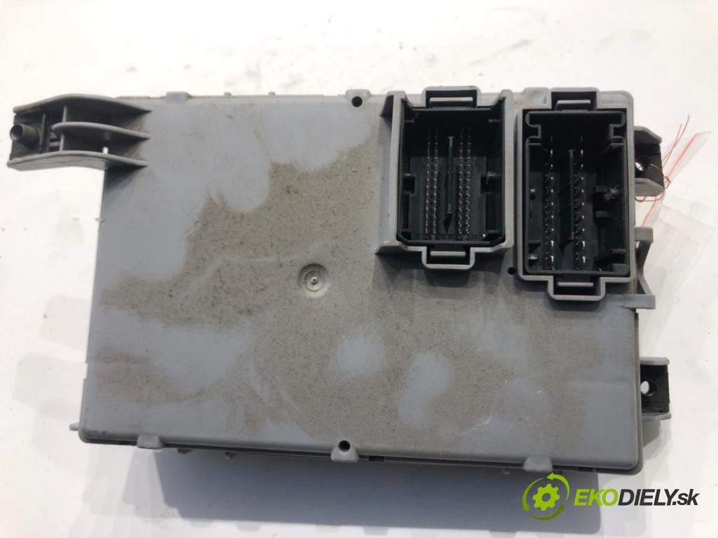 FORD KA (RU8) 2008 - 2016    1.3 TDCi 55 kW [75 KM] olej napędowy 2008 - 2016  modul BSI  (Pojistkové skříňky)