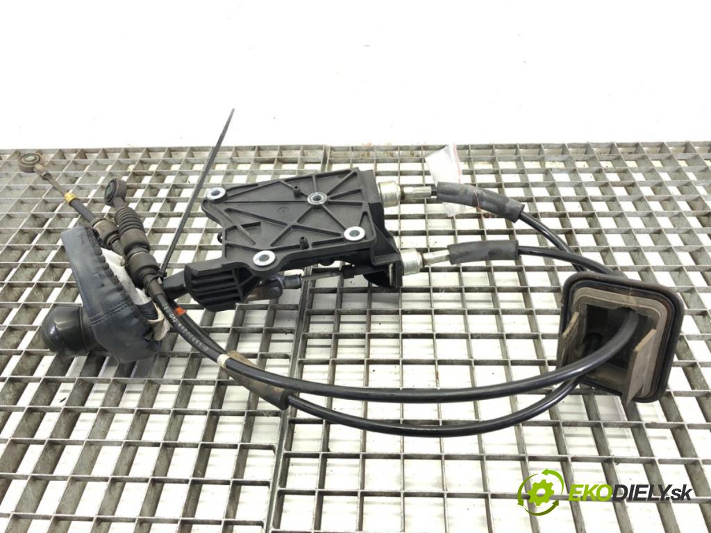 FORD KA (RU8) 2008 - 2016    1.3 TDCi 55 kW [75 KM] olej napędowy 2008 - 2016  Kulisa  (Rýchlostná páka (kulisa))