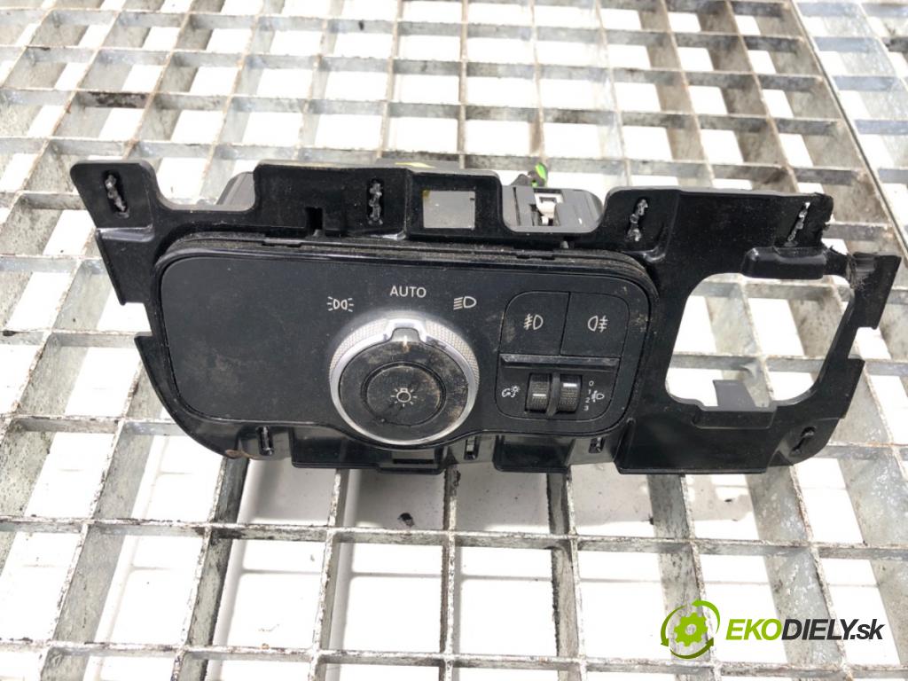 MERCEDES-BENZ SPRINTER 3,5-t Skrzynia (B906) 2006 - 2022    319 CDI / BlueTEC (906.631, 906.633, 906.635, 906.637) 140 kW [190 KM] olej napędowy 2009 - 2022  spínač SÉTEL: A9079050005