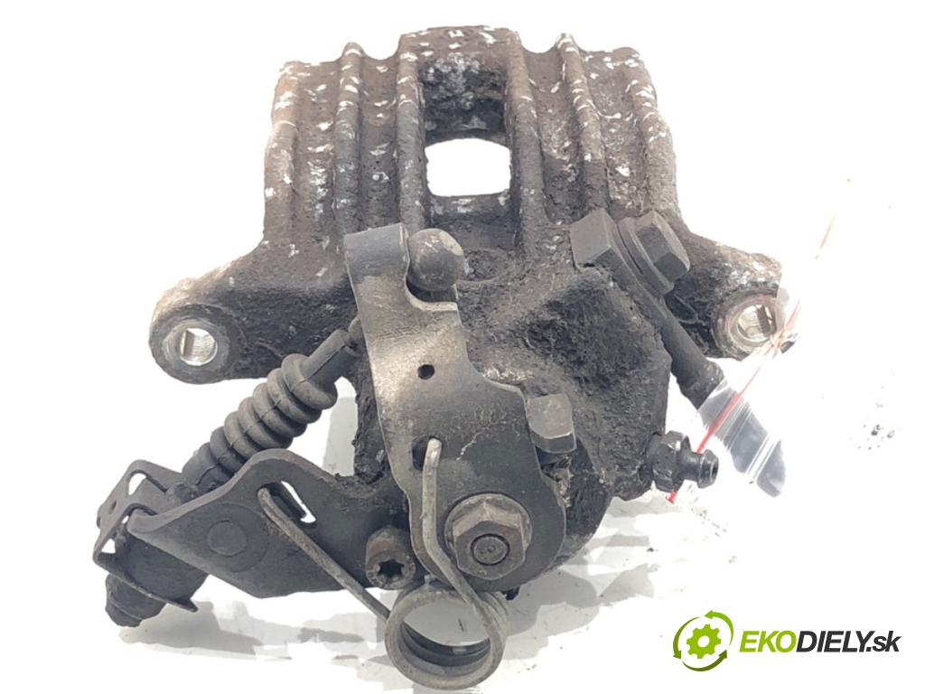 AUDI A3 (8L1) 1996 - 2006    1.6 75 kW [102 KM] benzyna 2000 - 2003  Brzdič strmeň ľavy zad