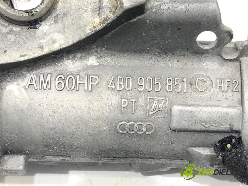 AUDI A3 (8L1) 1996 - 2006    1.6 75 kW [102 KM] benzyna 2000 - 2003  spinačka 4B0905851C (Spínacie skrinky a kľúče)