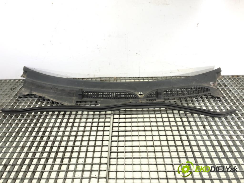 AUDI A3 (8L1) 1996 - 2006    1.6 75 kW [102 KM] benzyna 2000 - 2003  Torpédo, plast pod čelné okno 8L1819415B (Torpéda)