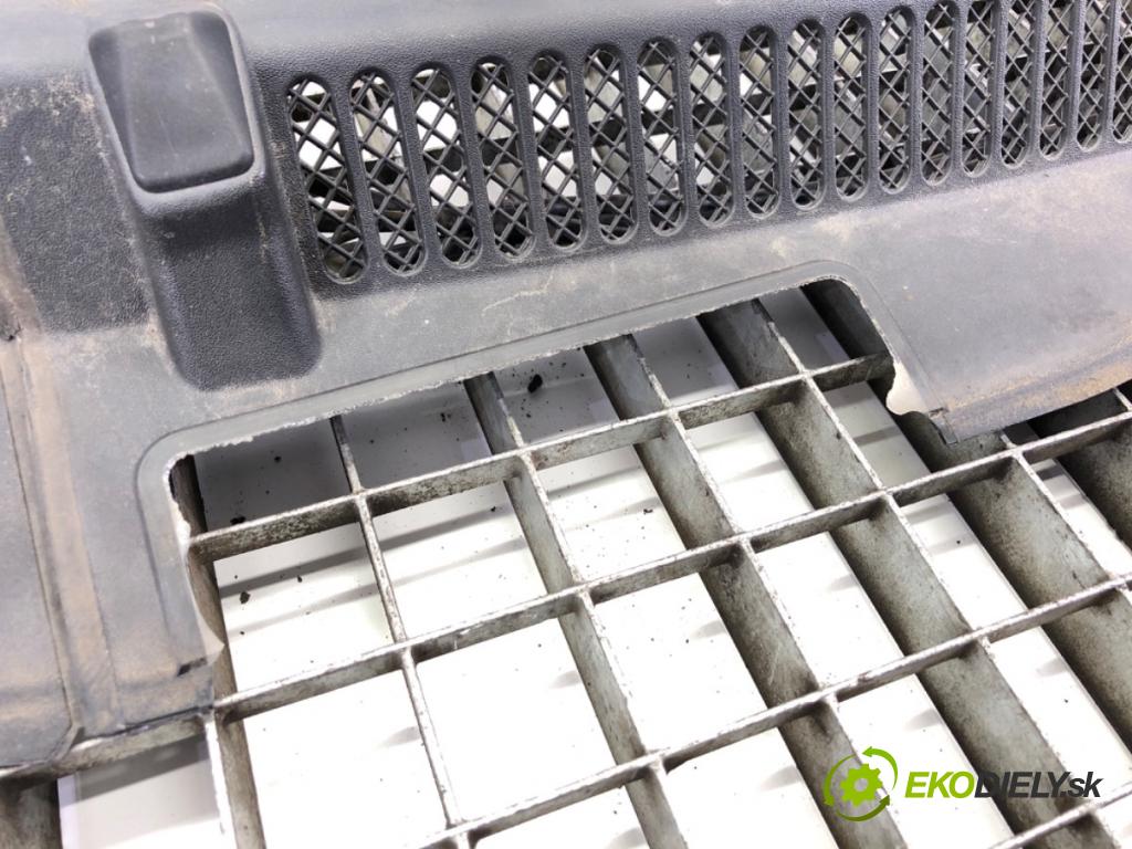 AUDI A3 (8L1) 1996 - 2006    1.6 75 kW [102 KM] benzyna 2000 - 2003  Torpédo, plast pod čelné okno 8L1819415B (Torpéda)