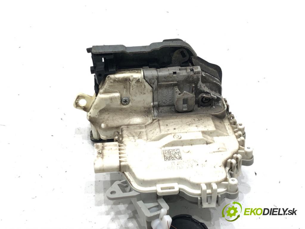 AUDI Q5 (8RB) 2008 - 2017    SQ5 TDI quattro 240 kW [326 KM] olej napędowy 2015 - 2017  zámok dveře pravý přední část 8J1837016F
