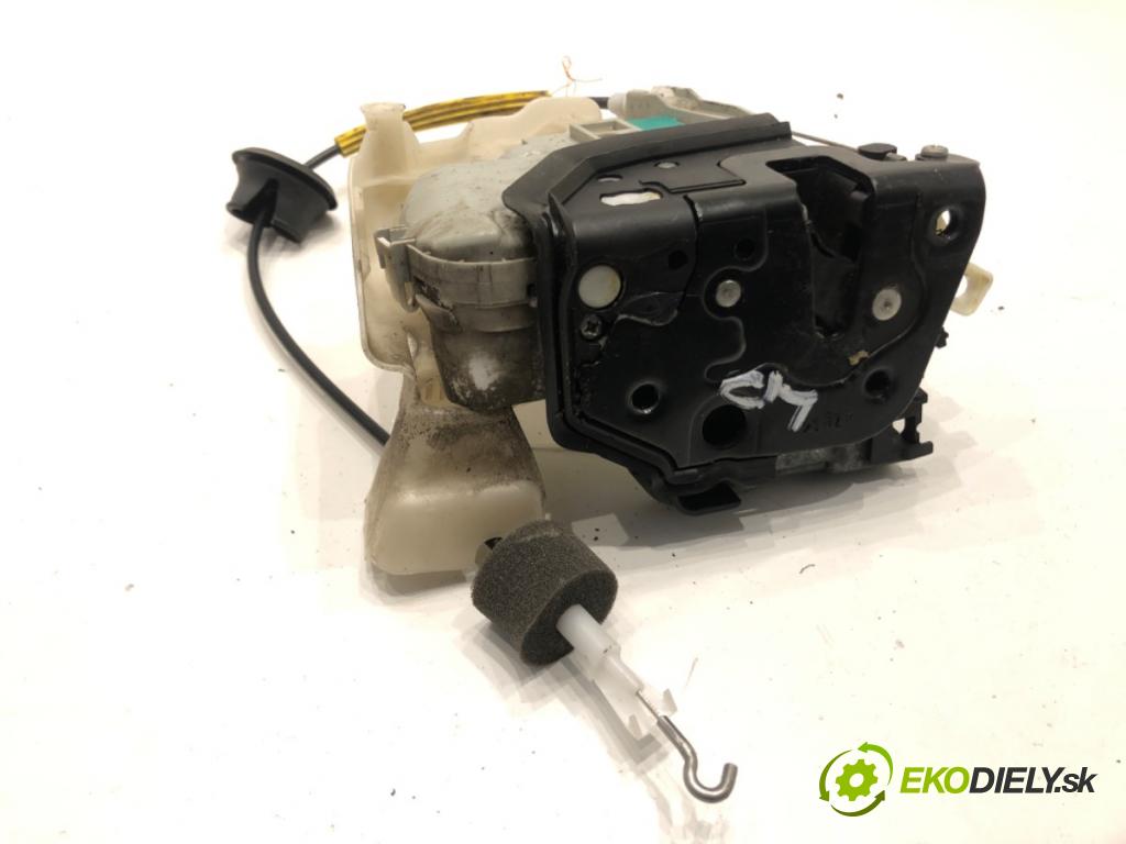 AUDI Q5 8R SUV 2016 240 kW SQ5 TDI quattro 2967 zámok Dvere ľavy predný 8J1837015F