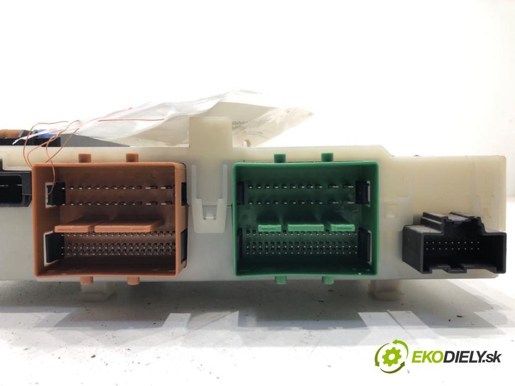 FORD S-MAX (WA6) 2006 - 2014    2.5 ST 162 kW [220 KM] benzyna 2006 - 2014  modul BSI 6G9T-14A073-DJ (Pojistkové skříňky)