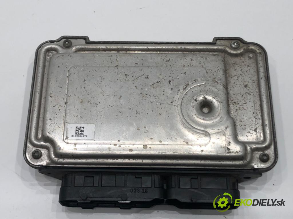 TOYOTA AYGO (_B1_) 2005 - 2014    1.0 (KGB10_) 50 kW [68 KM] benzyna 2005 - 2014  riadiaca jednotka Motor 89661-0H130 (Riadiace jednotky)