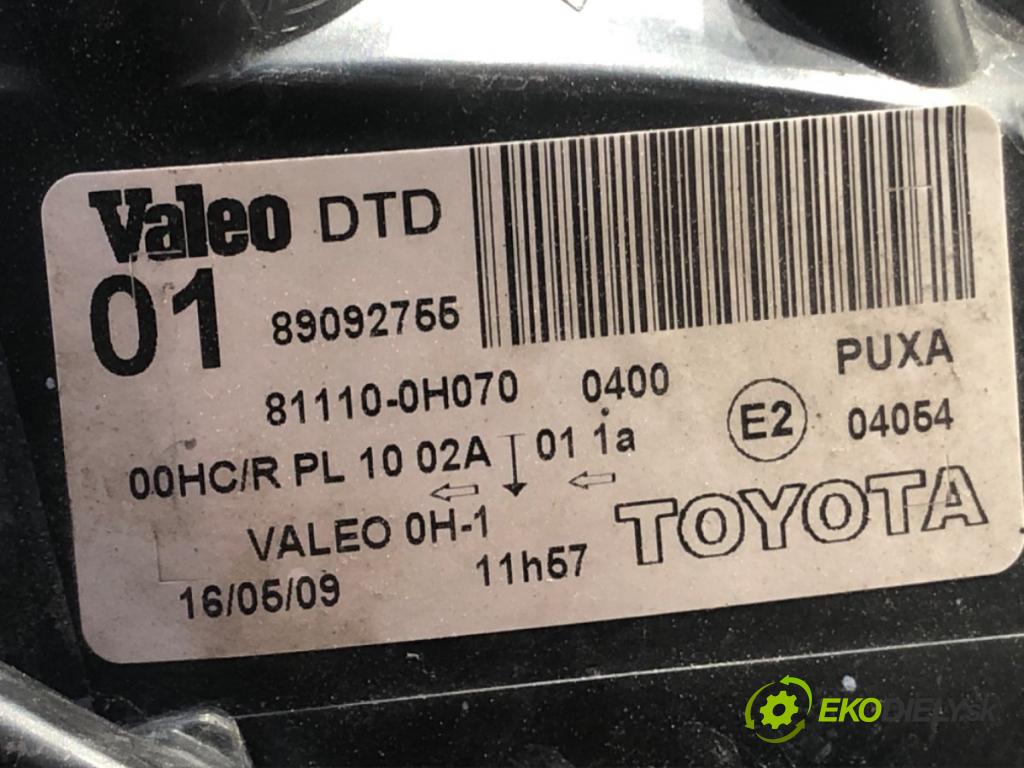 TOYOTA AYGO (_B1_) 2005 - 2014    1.0 (KGB10_) 50 kW [68 KM] benzyna 2005 - 2014  světlomet pravý přední část 81110-0H070