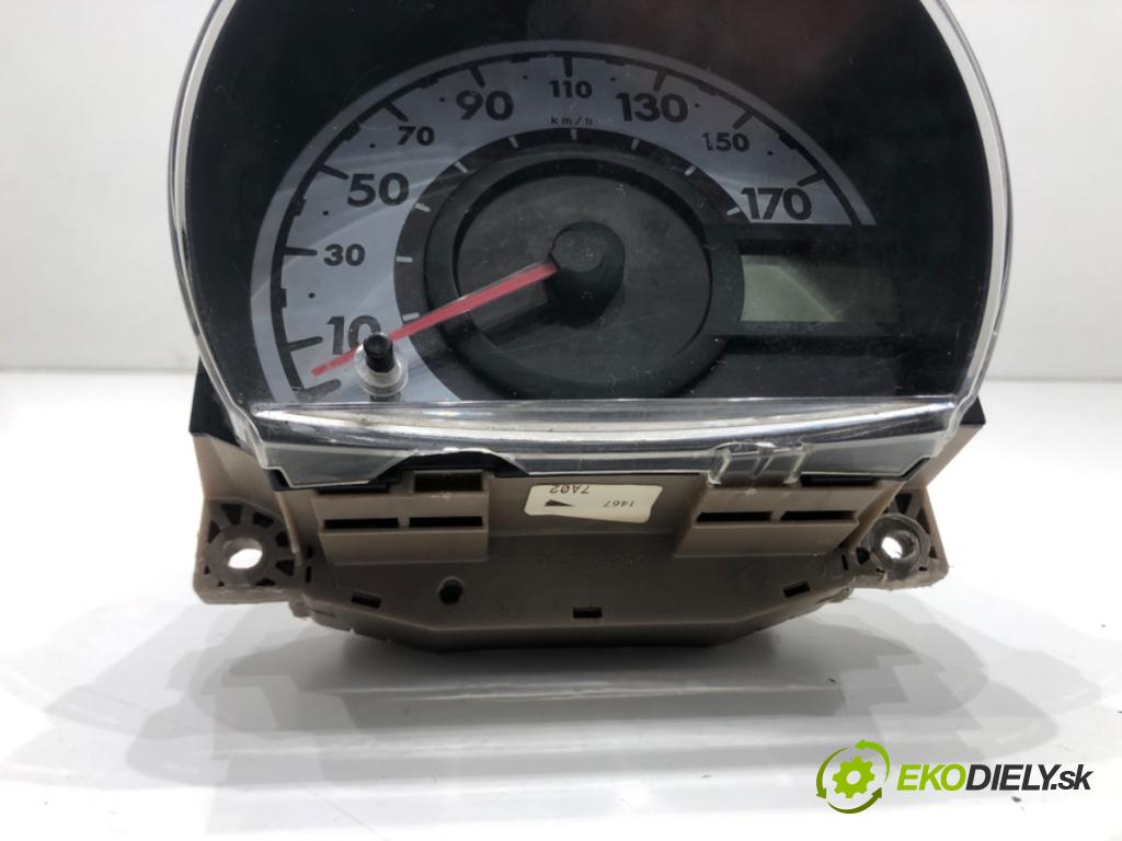 TOYOTA AYGO (_B1_) 2005 - 2014    1.0 (KGB10_) 50 kW [68 KM] benzyna 2005 - 2014  Prístrojovka 83800-0H011 (Prístrojové dosky, displeje)