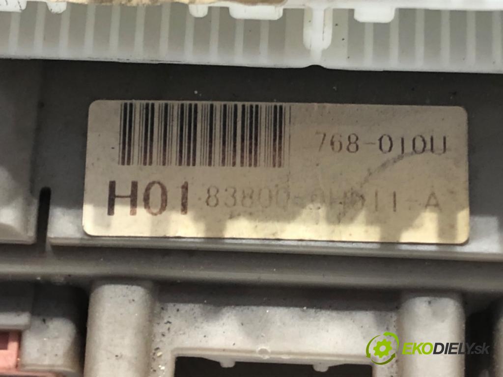 TOYOTA AYGO (_B1_) 2005 - 2014    1.0 (KGB10_) 50 kW [68 KM] benzyna 2005 - 2014  Prístrojovka 83800-0H011 (Prístrojové dosky, displeje)