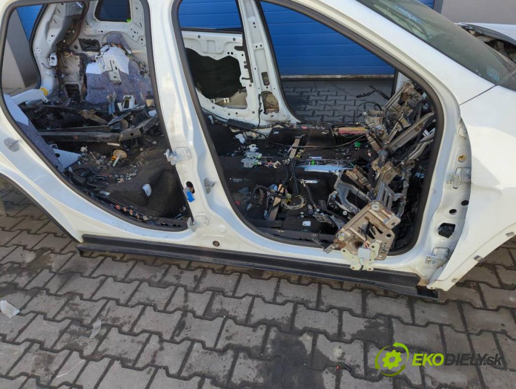 JEEP CHEROKEE (KL) 2013 - 2022    3.2 V6 200 kW [272 KM] benzyna 2013 - 2022  KAROSERIA ČTVRŤÁK blatník zadní část levý pravý práh střecha PODŁUŻNICA levý pravý