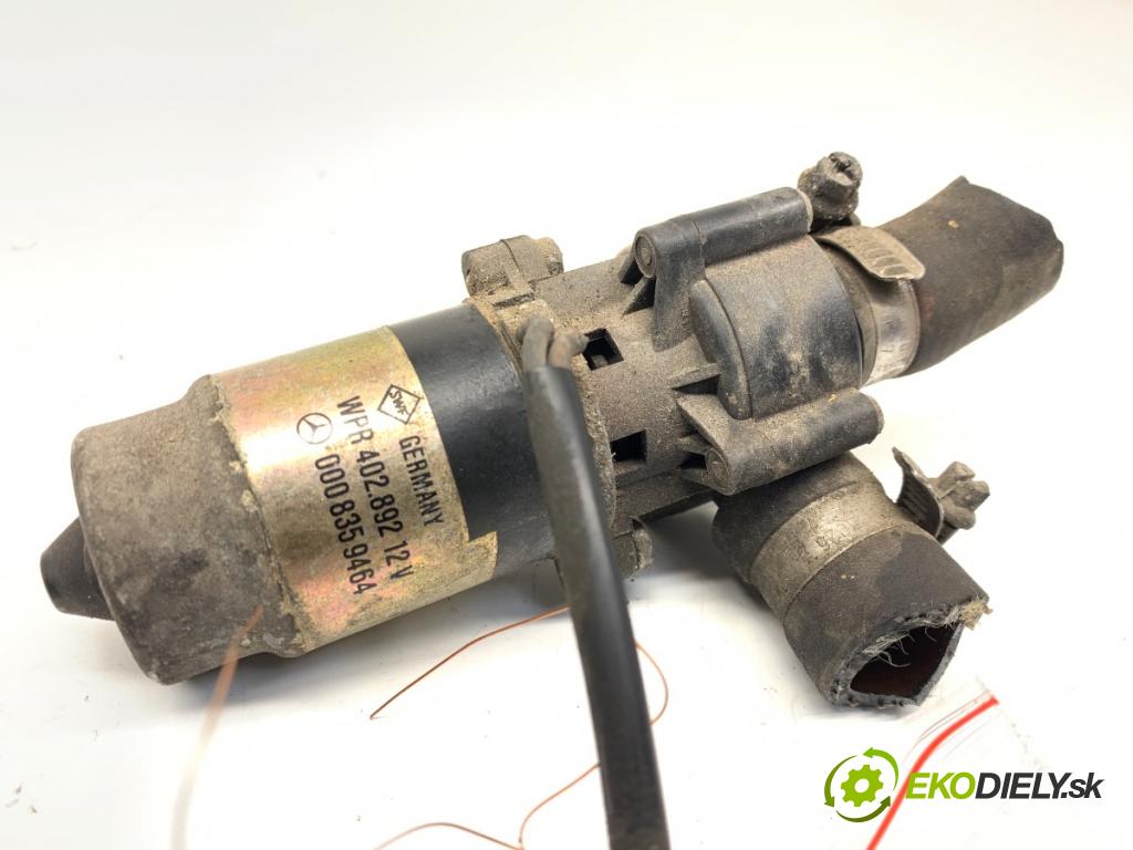 MERCEDES-BENZ 124 sedan (W124) 1984 - 1993    300 D (124.130) 80 kW [109 KM] olej napędowy 1984 - 1989  pumpa vody 0008359464 (Vodní pumpy)