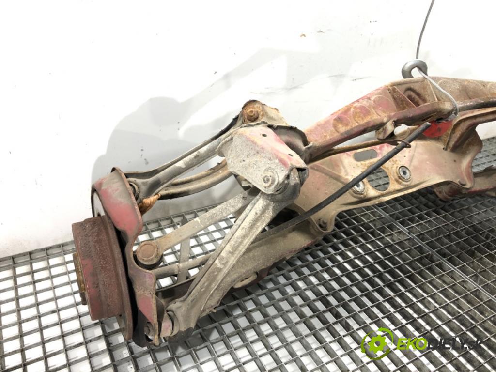 MERCEDES-BENZ W124 sedan 1988 80 kW 300 D (124.130) 2996 Výstuha zad