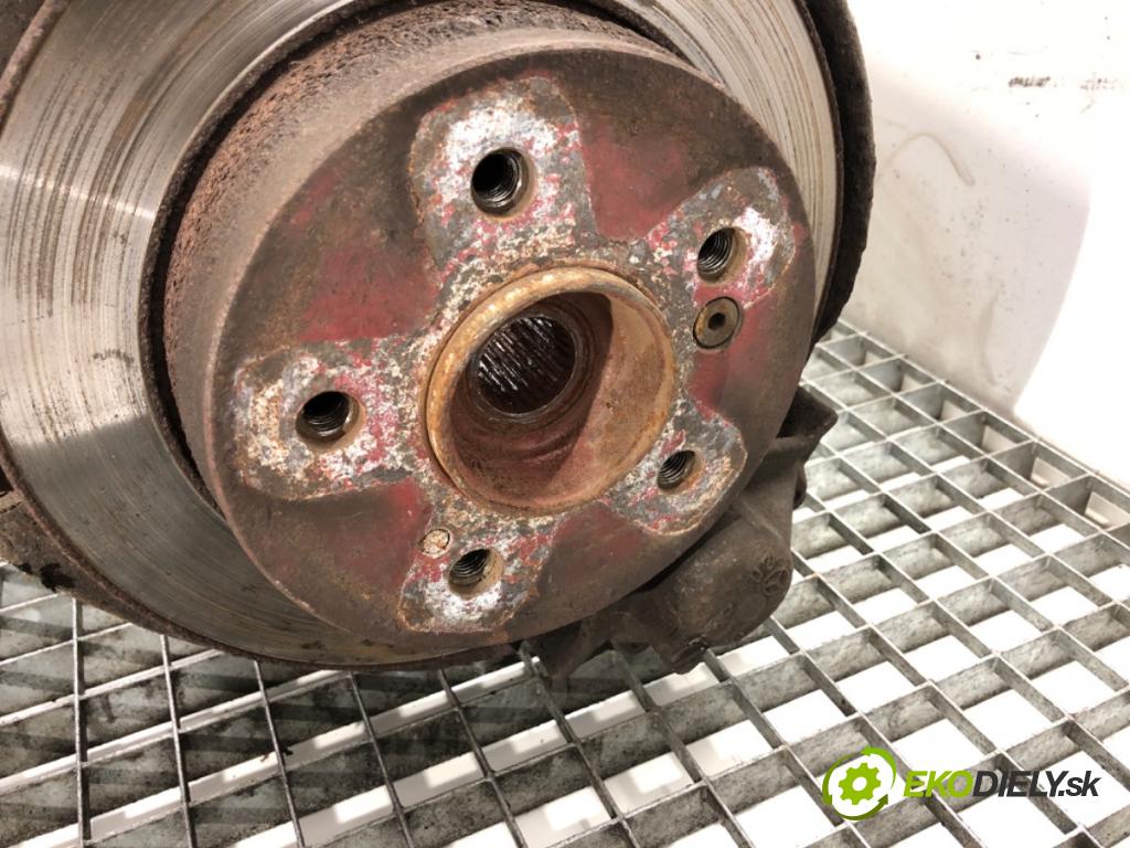 MERCEDES-BENZ W124 sedan 1988 80 kW 300 D (124.130) 2996 Výstuha zad