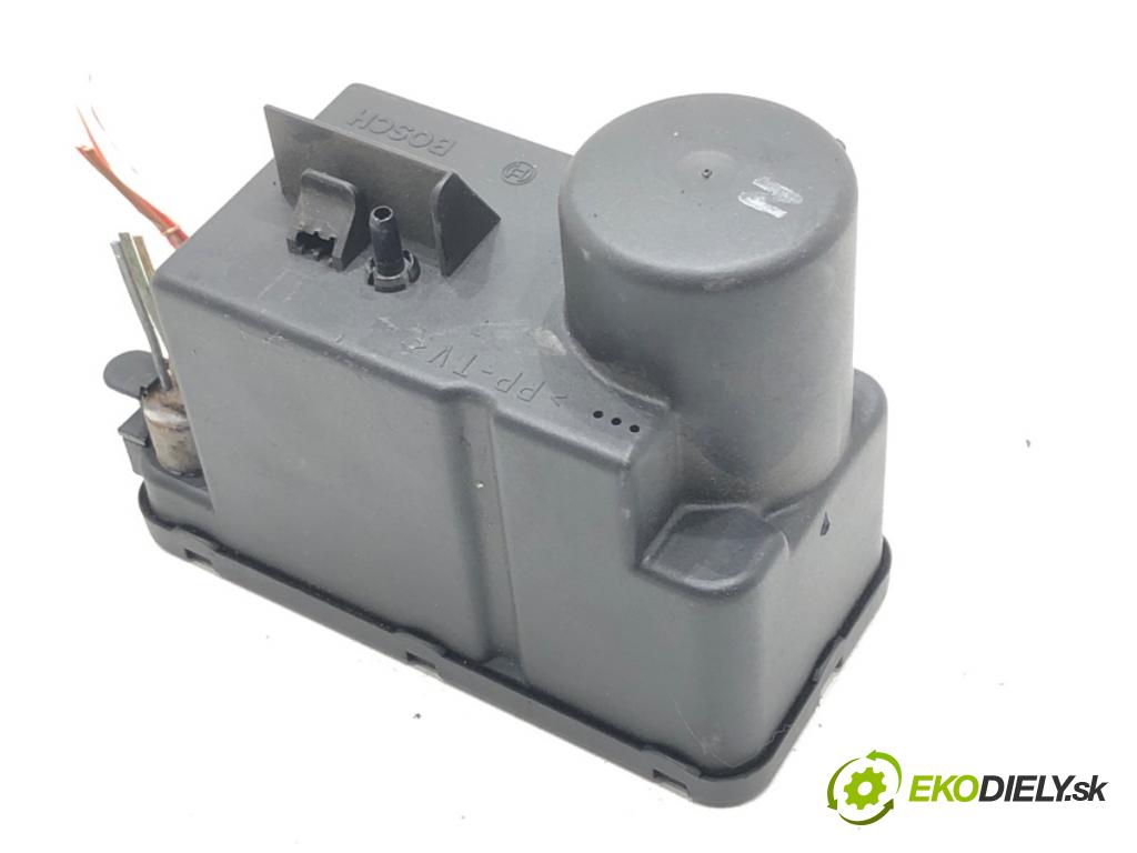 MERCEDES-BENZ 124 sedan (W124) 1984 - 1993    300 D (124.130) 80 kW [109 KM] olej napędowy 1984 - 1989  pumpa centrálneho zámku 1248000948 (Riadiaca jednotka centrálneho zámku)