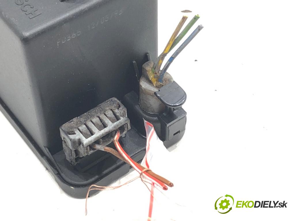 MERCEDES-BENZ 124 sedan (W124) 1984 - 1993    300 D (124.130) 80 kW [109 KM] olej napędowy 1984 - 1989  pumpa centrálneho zámku 1248000948 (Riadiaca jednotka centrálneho zámku)