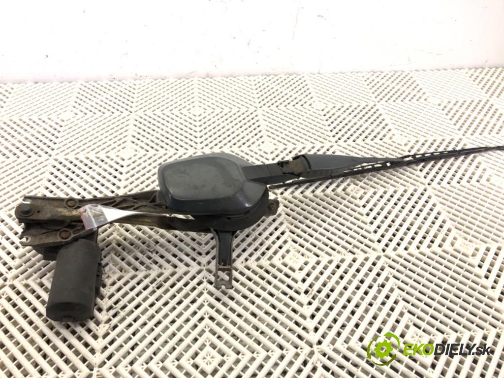 MERCEDES-BENZ 124 sedan (W124) 1984 - 1993    300 D (124.130) 80 kW [109 KM] olej napędowy 1984 - 1989  Mechanizmus stieračov predný  (Motorčeky stieračov predné)