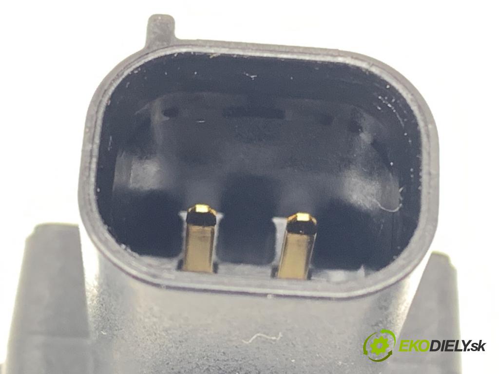 JEEP CHEROKEE (KL) 2013 - 2022    3.2 V6 200 kW [272 KM] benzyna 2013 - 2022  Snímač nárazu P56038976AA (Snímač nárazu)