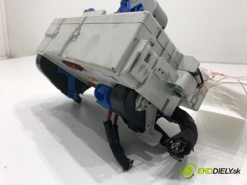 JEEP CHEROKEE (KL) 2013 - 2022    3.2 V6 200 kW [272 KM] benzyna 2013 - 2022  modul BSI 68273255AD (Pojistkové skříňky)