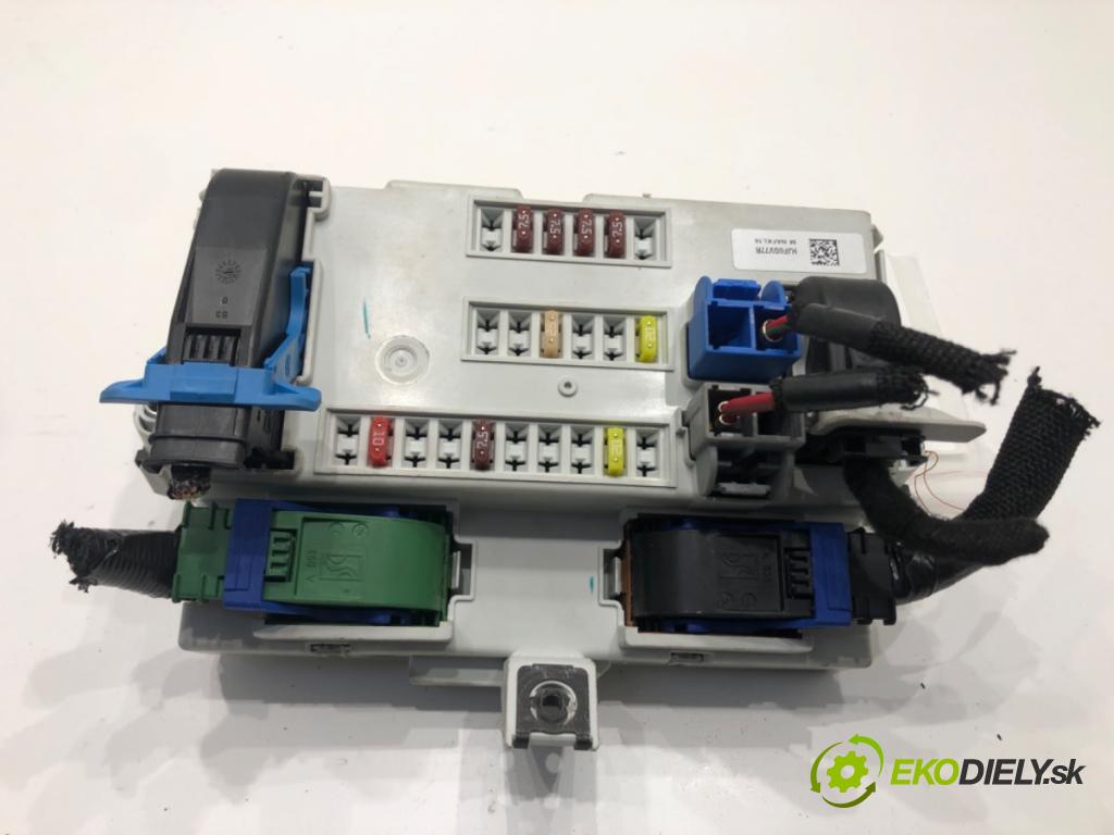 JEEP CHEROKEE (KL) 2013 - 2022    3.2 V6 200 kW [272 KM] benzyna 2013 - 2022  modul BSI 68273255AD (Pojistkové skříňky)