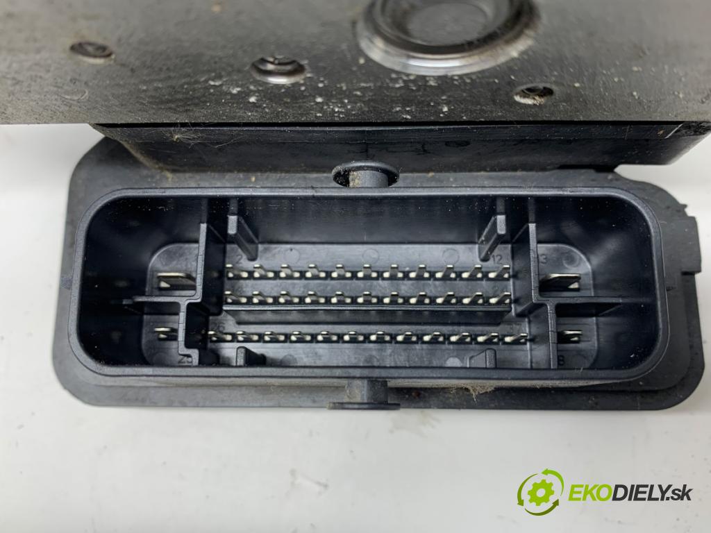 JEEP CHEROKEE (KL) 2013 - 2022    3.2 V6 200 kW [272 KM] benzyna 2013 - 2022  Pumpa ABS P68268292AC (Pumpa ABS)