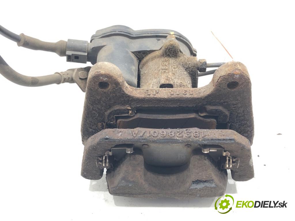 JEEP CHEROKEE KL SUV 2016 200 kW 3.2 V6 3239 brzdič třmen pravý zadní část