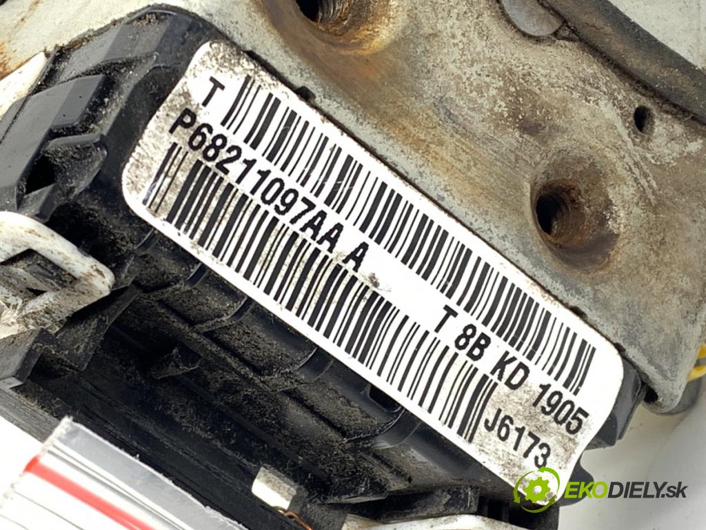 JEEP CHEROKEE (KL) 2013 - 2022    3.2 V6 200 kW [272 KM] benzyna 2013 - 2022  zámok dveře levý přední část P68211097AA