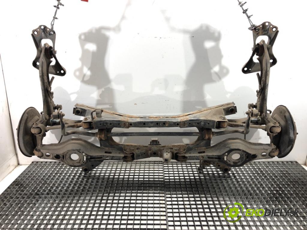 TOYOTA C-HR (_X1_) 2016 - 2022    1.2 (NGX10_) 85 kW [116 KM] benzyna 2016 - 2022  výztuha zadní část 