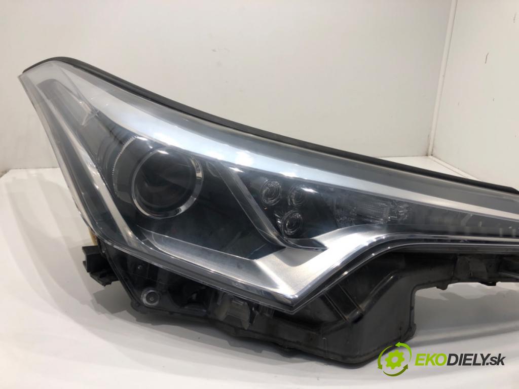 TOYOTA C-HR (_X1_) 2016 - 2022    1.2 (NGX10_) 85 kW [116 KM] benzyna 2016 - 2022  světlomet pravý přední část 81110-F4030-00