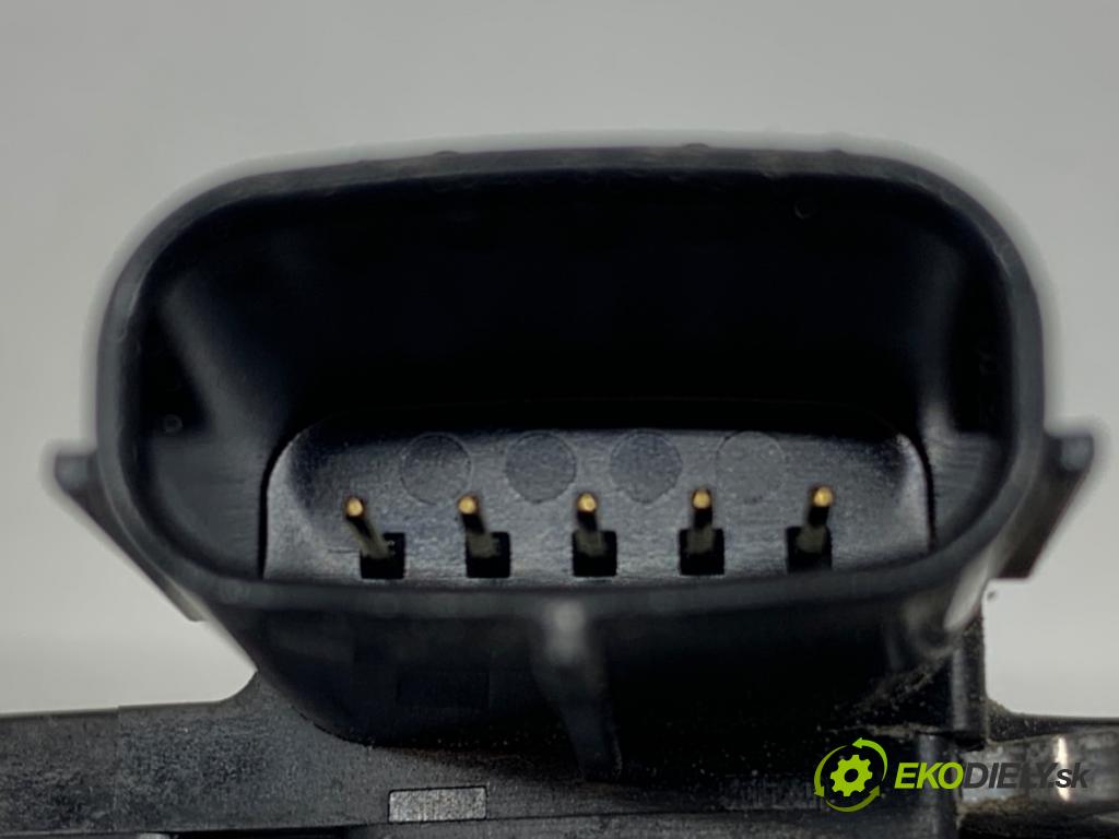 TOYOTA C-HR (_X1_) 2016 - 2022    1.2 (NGX10_) 85 kW [116 KM] benzyna 2016 - 2022  Váha vzduchu 22204-75030 (Váha vzduchu)